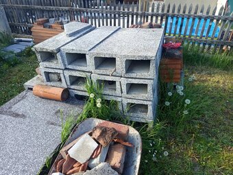 stavební materiál - 2