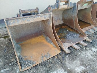 Koupím podkopovou lžíci na Volvo S 60 - 2