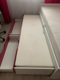 Postel s druhou posteli a úložným prostorem - 2