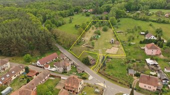 Prodej pozemku 7132 m² Morašice (okr. Pardubice) - 2