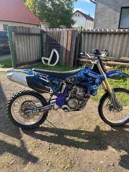 Yamaha yzf 450 2005+oblečení a helma - 2
