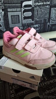Tenisky Adidas 31 stélka 19,5 cm - 2