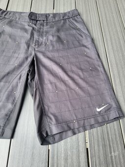 NIKE - PÁNSKÉ SPORTOVNÍ KRAŤASY - 2