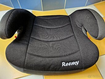 Podsedák Reemy s isofixem a podložkou, sk.III, 22-36 kg - 2