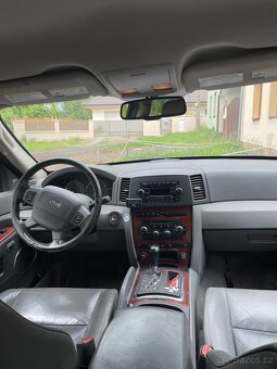 Jeep Grand Cherokee - 2