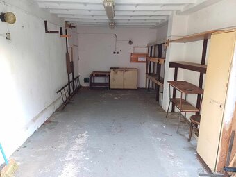 Pronájem garáže Chvaletice 20m2 - 2