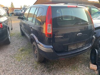 Ford Fusion - díly z vozu - 2