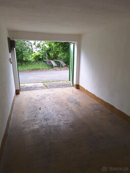 Pronájmu garáž - 2