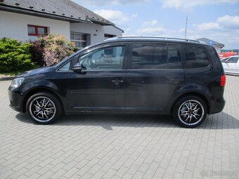 VW TOURAN 1,6TDI TDi 77kw Klimatr. 6rychlostí 2011 - 2