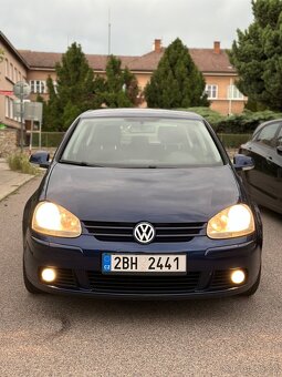Volkswagen Golf V - 2