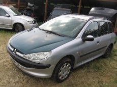 Prodám díly na Peugeot 206 SW R,V,2004 1.4 55kw - 2