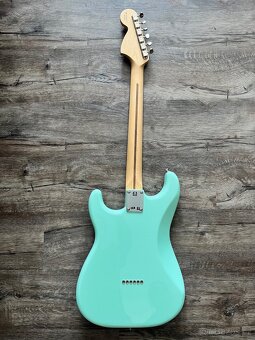 Fender Stratocaster Tom Delonge - 2