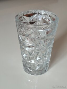 Váza lisovaná, 15 cm - 2