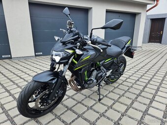 Prodám  kawasaki  Z650 rok 2019 - 2