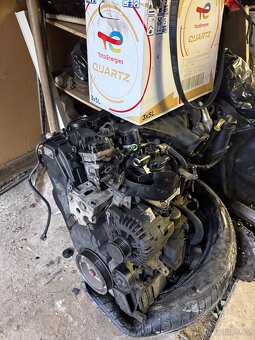 Motor Peugeot RHR 100kW - 2