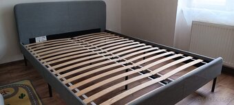 Postele Ikea 140x200,tmavě šedá,s roštem a matrací - 2
