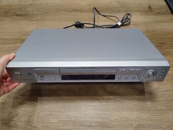 Sony DVP-NS705V Super Audio CD/DVD přehrávač - 2