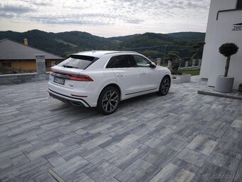 AUDI Q8 S LINE TOP VYBAVA ODPOCET DPH - 2