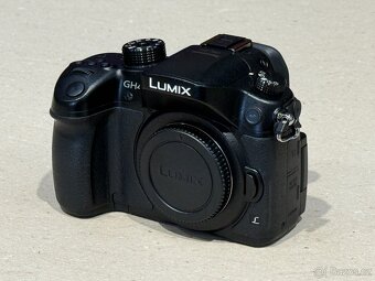 Panasonic GH4 - 2