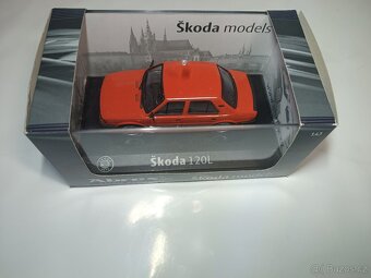 Abrex model 1/43 Škoda 120L v barvě červené - 2