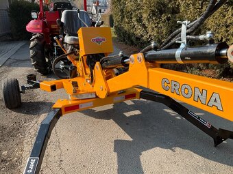 bagr za ATV, pavouk, kráčející bagr s otočí 360 stupńů - 2