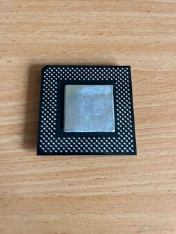 Procesor: Intel Celeron 433 MHz (Mendocino) - 2