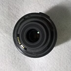Objektiv Canon EF-S 18-55mm 1:3,5-5,6 III - 2