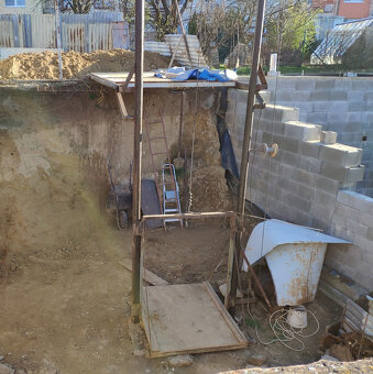 Stavební vrátek - 2