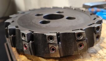 FRÉZA ČELNÍ nástrčná 250 mm TK plátky NAREX - 2