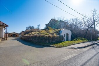 pozemek 211 m², se sklípkem a stavebním povolením - 2
