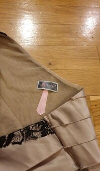 Nádherné zlaté šaty zn.Lipsy London vel.36/S - 2
