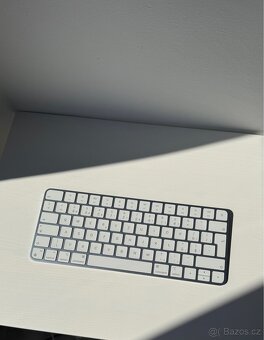 Klávesnice - Apple Magic Keyboard - modrá / blue - 2