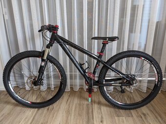 Cube Reaction Pro Series, 26", rám 14" - 2