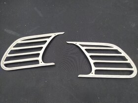 škoda zadní mřížky na blatník - 2