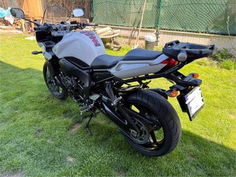 Yamaha Fazer 1000 - 2