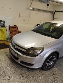 Opel astra H - 2