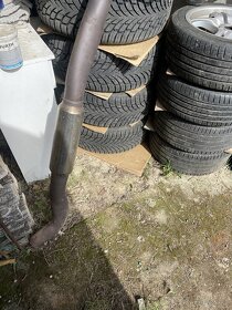 Bmw část vyfuku f31/30 - 2