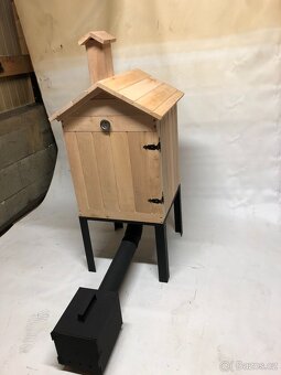 Dřevěná udírna z OLŠE 50x50x60 + topeniště - 2