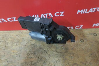 Motorek LP okna Škoda Superb 1 - 2