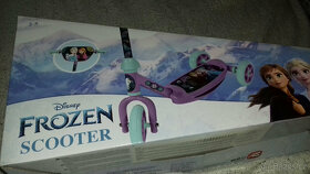 Tříkolová koloběžka Frozen, 2 až 5 let - 2