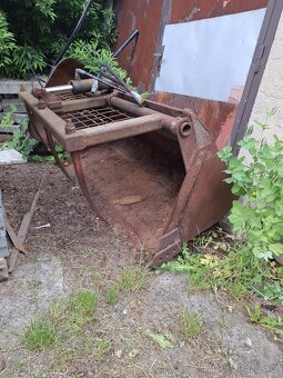 lžíce na smykovy nakladac - krokodýl.. - 2