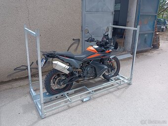 Box pro přepravu motocyklů - 2