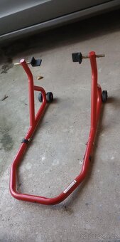 Stojan na motorku - 2