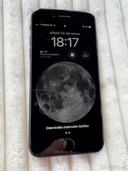 iPhone SE2020 | 64 GB | Černý | TOP STAV 💎 - 2