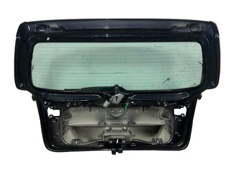 Páté dveře černá metalíza LC9X VW Passat B7 kombi r.v. 2012 - 2