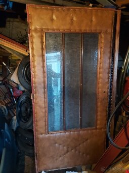 Vchodove dveře 90 s futrama - 2