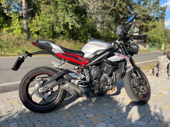 Triumph Street Triple R 765 - střibrný, 2018 - 2