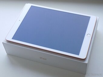 Apple iPad 8. generace 10,2" 32GB Wi-Fi Zlatý - 100% BATERI - 2