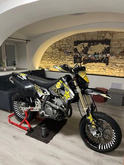 Suzuki DR-Z 400 SM - 2