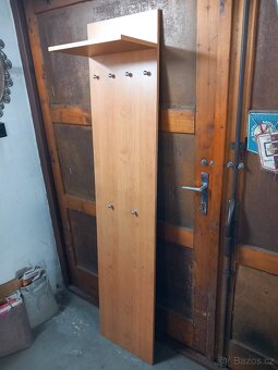 Šatní panel - 2